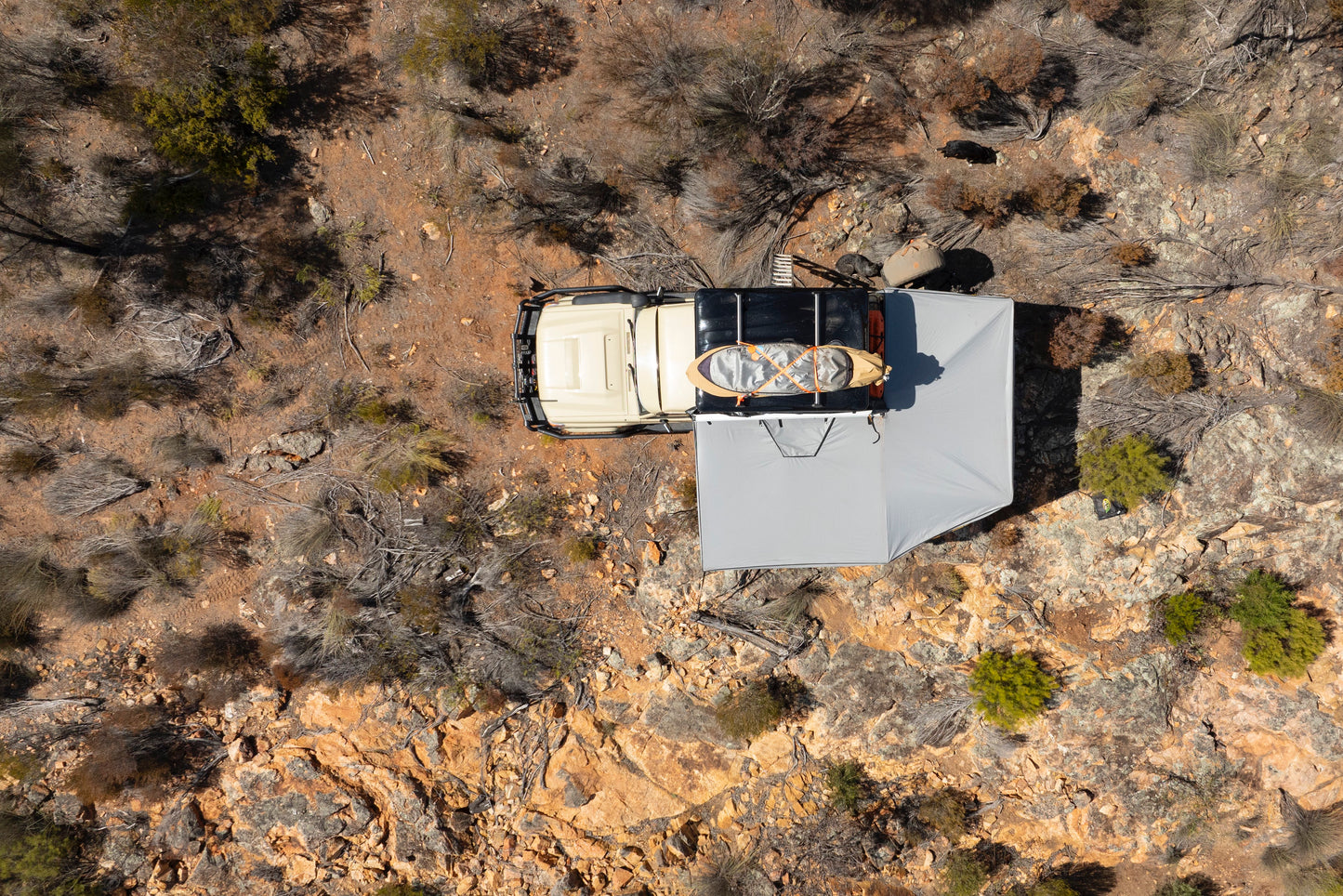 James Baroud Falcon 270° Awning