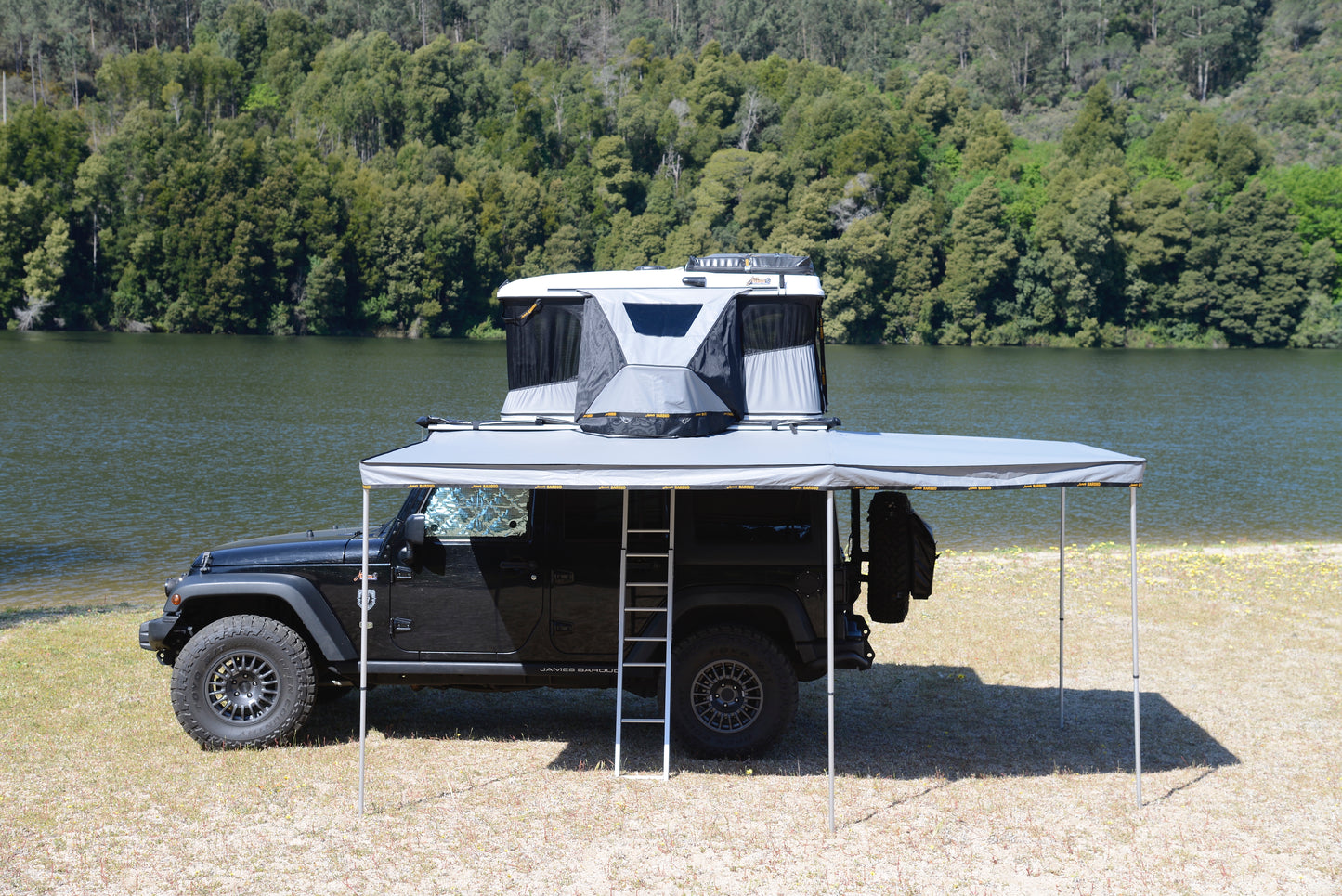 James Baroud Falcon 270° Awning