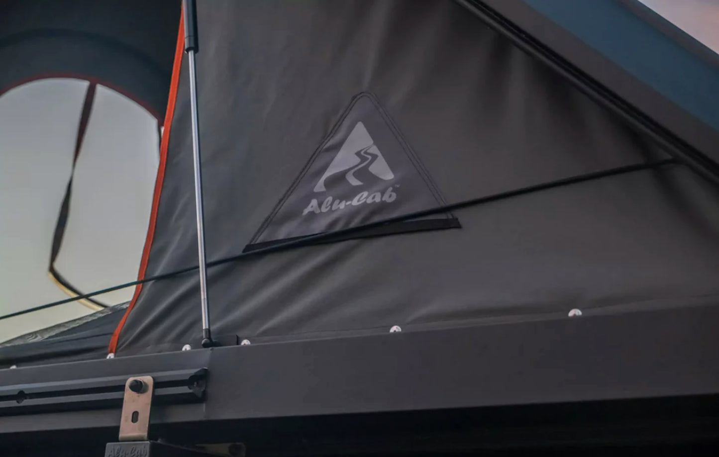 Alu-Cab Gen3R Roof Tent