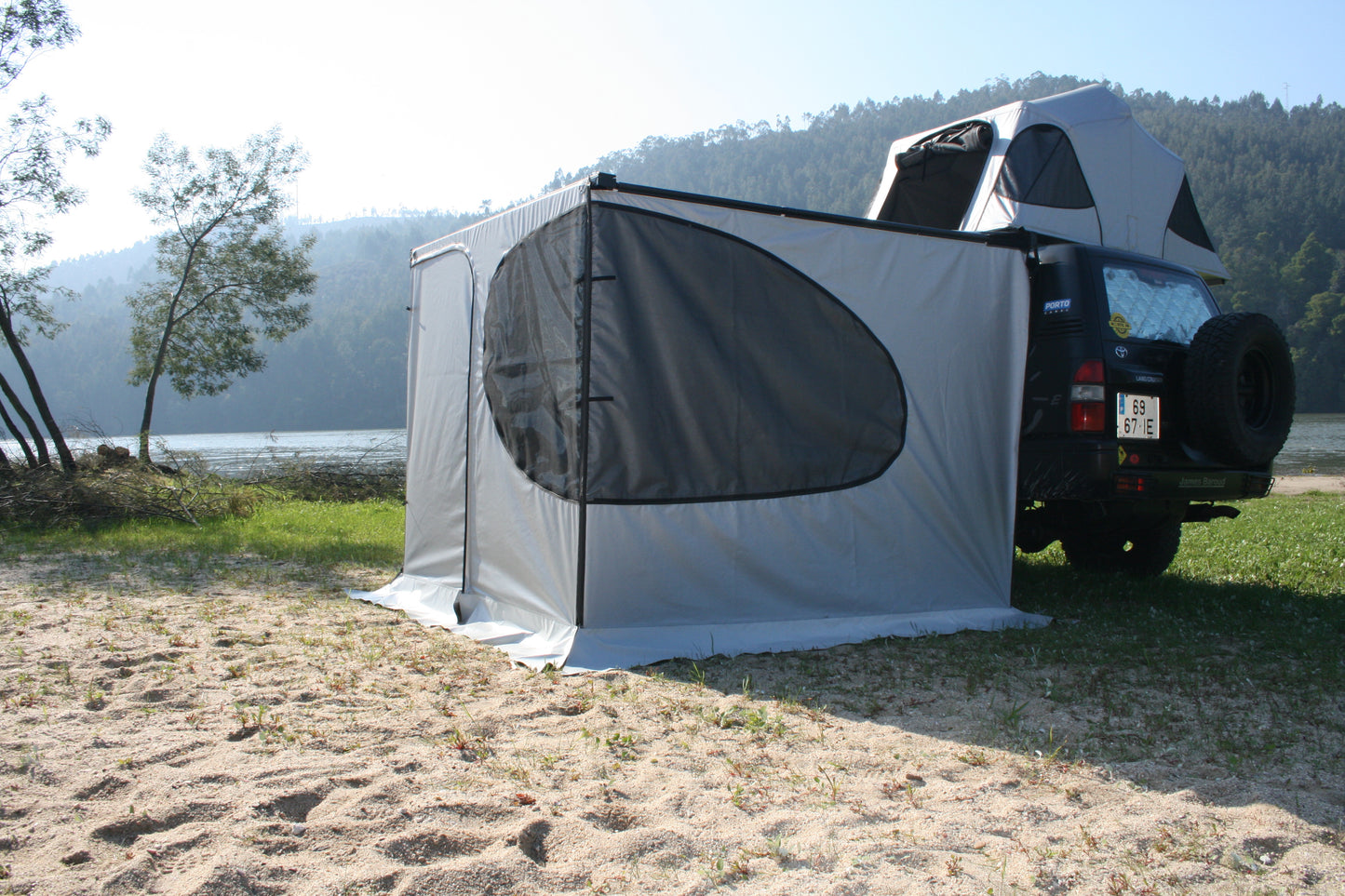 James Baroud Awning Walls