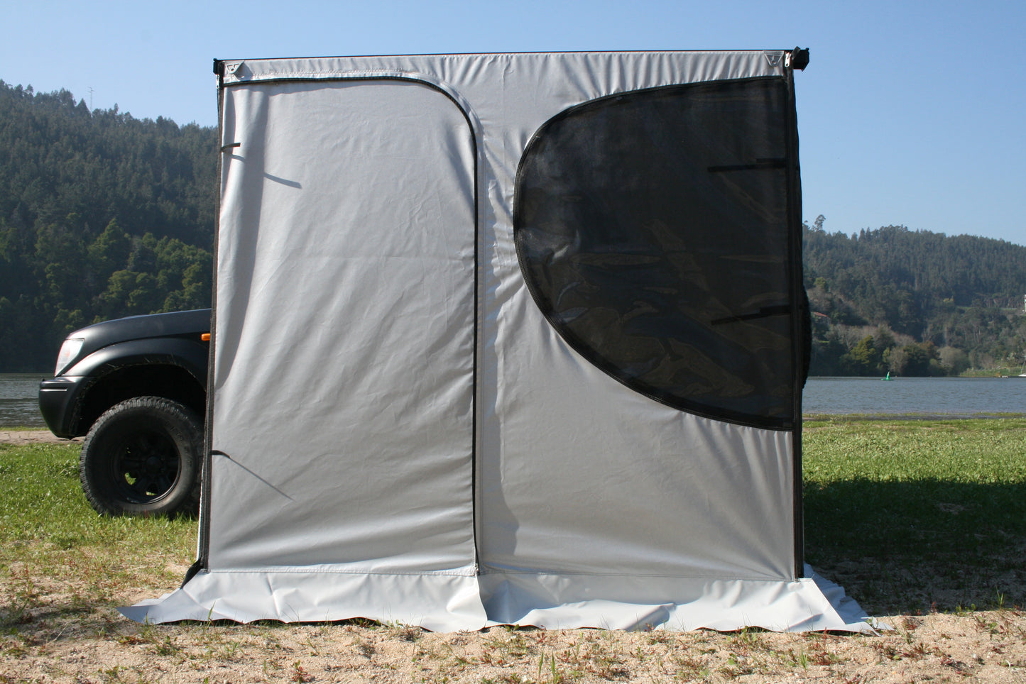 James Baroud Awning Walls