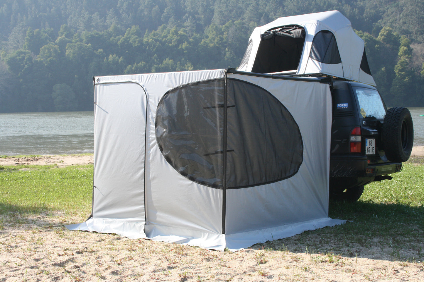 James Baroud Awning Walls
